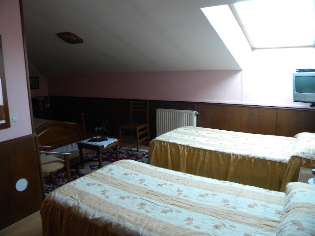 Hotel Solymar Bricia Quarto foto